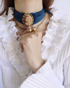 Chocker Camafeu Paris na internet