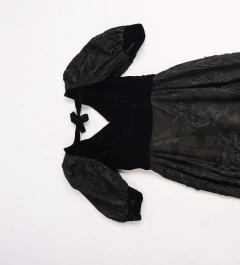 Vestido 80’s Dita na internet