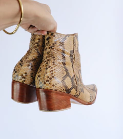 Bota Franziska Hubener 37 - comprar online
