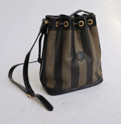Bolsa Bucket Fendi 90’s - comprar online