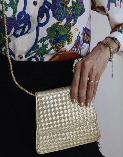 Bolsa dourada La Regale - comprar online