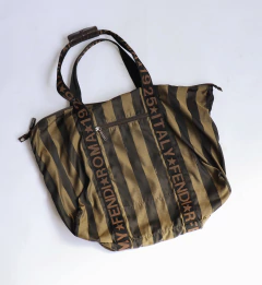 BOLSA FENDI NYLON PEQUIN BAG - loja online
