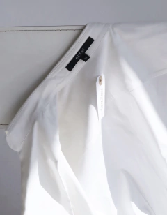 Gucci 00’s Shirt on internet