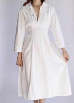 Vestido bordado Atenas na internet