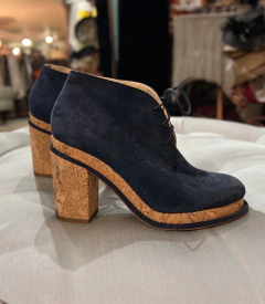 Botas Chanel CC Toe Lace Up 36 - comprar online