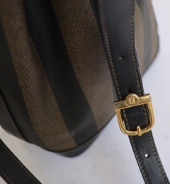 Bolsa Bucket Fendi 90’s - comprar online