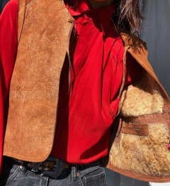 Colete de couro forrado - comprar online