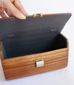 Bolsa baú de madeira - Frou Frou Vintage – Vintage Store