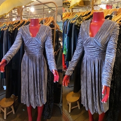 Vestido de veludo Burberry na internet
