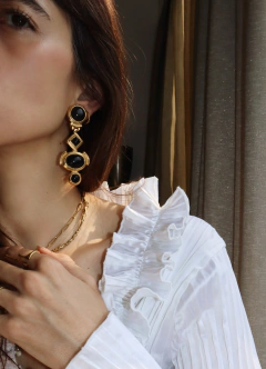 Image of Francesca Romana clip-on earrings