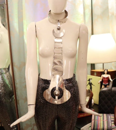 Pierre Cardin 1968 on internet