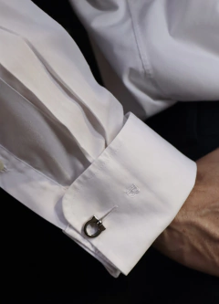 Camisa Smoking Balmain na internet