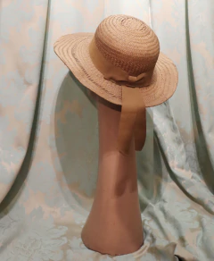 Chapéu de palha com fita Eloise na internet