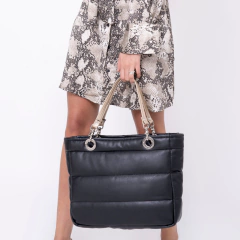 BOLSA SUNDAR NEGRO MATE C/CIERRE en internet