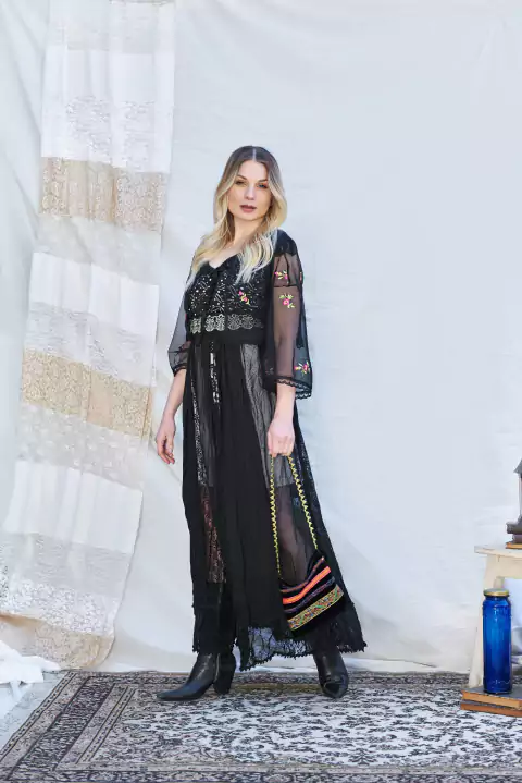 TORERA NEGRA BORDADA MICROTUL