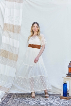 VESTIDO GARDENIA NATURAL GASA Y ENCAJE - comprar online