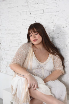 VESTIDO ORQUIDEA BLANCA PATCHWORK - CAROLA CORNEJO BOUTIQUE SUSTENTABLE