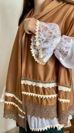 Blusa Salvadora Encaje - CAROLA CORNEJO BOUTIQUE SUSTENTABLE