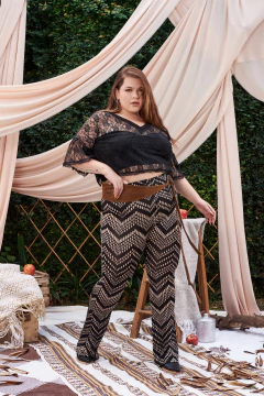 Imagen de BLUSA HIERBAS ENCAJE NEGRA