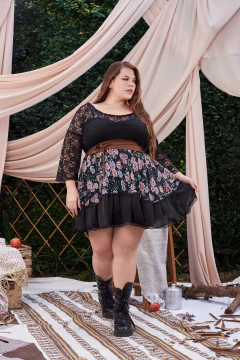 VESTIDO HORTENSIA NEGRO CORTO FLORES en internet