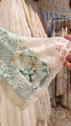 Imagen de VESTIDO ALISO GUIPURE BOTANICO