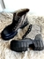 Conjunto Borcegos MICA tachas Negro y Baul Clari Jeans - Mithandbags
