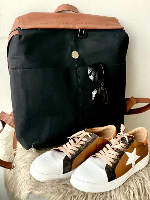 Mochila Matt Negro y Suela