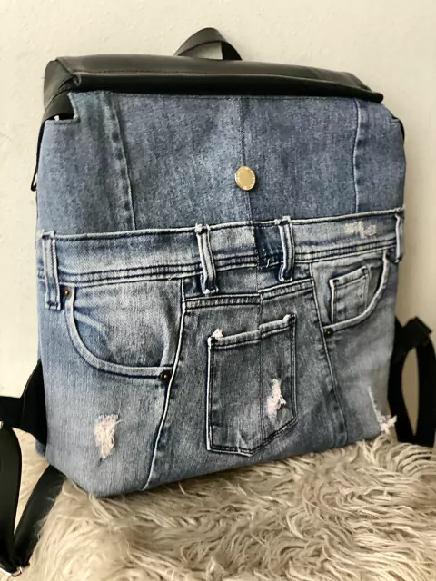 Mochila Matt Jean y Cuero negro