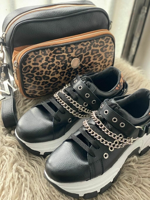 Conjunto Zapatillas Adele Negro y Print con Bandolera Print