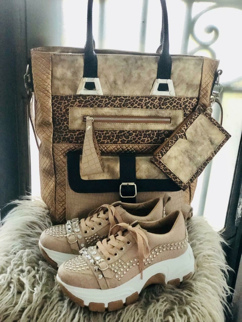 Cartera Guadalupe Cobre