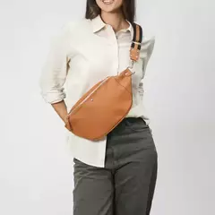 Maxi Riñonera Cuero - Satchel