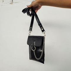 Porta Celular Jane Cuero Metalizado - tienda online