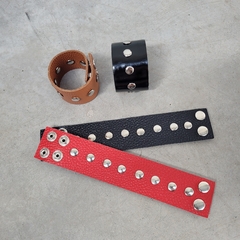Brazalete Cuero Tachas Simple