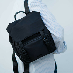 Mochila Seul Tela Impermeable Negro en internet