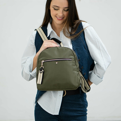 Mochila Olivia Tela Impermeable en internet