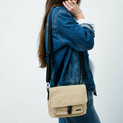 Bandolera Asia Tela Impermeable Beige en internet