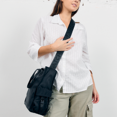Tote Osaka Tela Impermeable Negro - comprar online