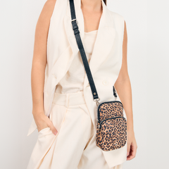 Porta Celular Cuero Napa Felino - comprar online