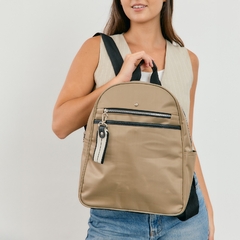 Mochila Greta Tela Impermeable - tienda online