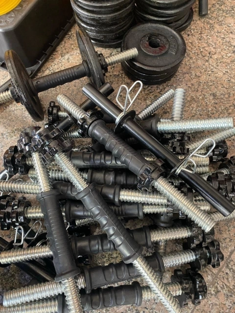 MANCUERNA PARA ARMAR MACIZA A ROSCA X UNIDAD - CON MANGO DE PVC