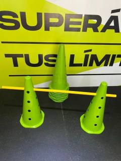CONO 52cm PVC RIGIDO CON AGUJEROS - comprar online
