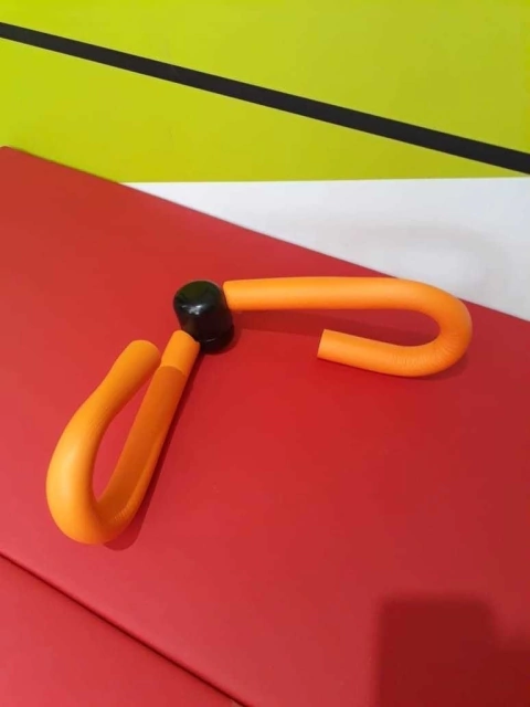 Ejercitador de aductores, glúteos y brazos - MASTER LINE IMPORTADO