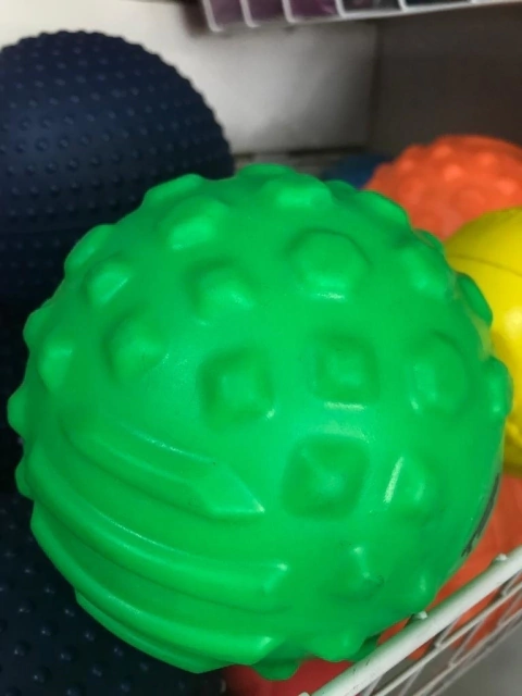 PELOTA DE ESTIMULACION O MASAJES MACIZA 12.5 CM