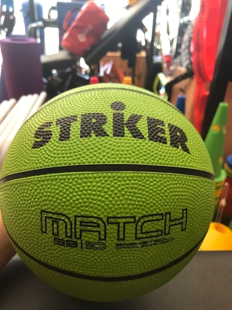 BASQUET STRIKER N°3