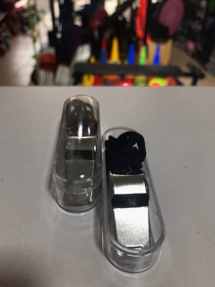 SILBATO DE METAL / PVC CON COLLARIN