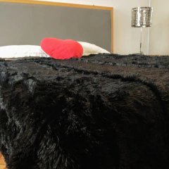 Imagen de Frazada con Corderito Pierre Cardin SENSE King