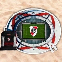 TOALLÓN ESTADIO GIGANTE RIVER C/MOCHILA