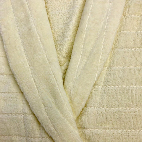 Bata Tondosada Labrada Amarelo 100% Algodón