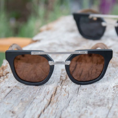 Anteojos de sol de madera, acetato y acero inox - Nomade