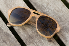 anteojos de sol de madera y acetato Nomade